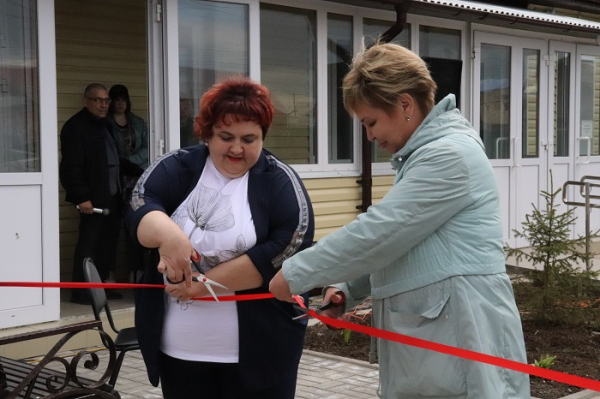  Площадка для детей-инвалидов «Сказочный островок» открылась в селе Хомутово 